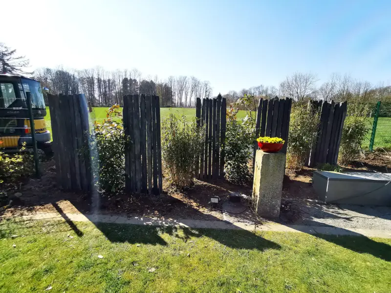 Sichtschutz entlang der Grundstücksgrenze